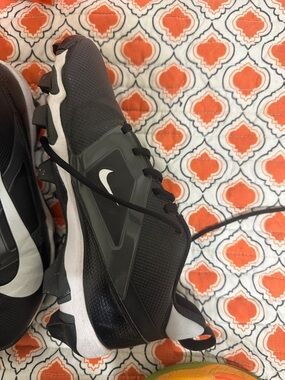 Nike Black and White Men’s Football Cleats